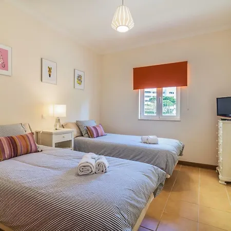 Apartamento Condomínio Da Praia Quarteira